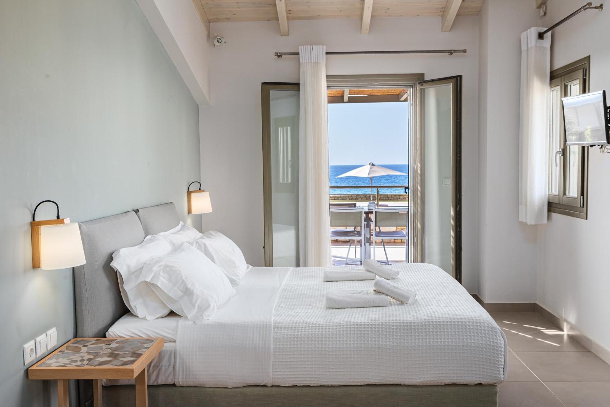 Callisto Seaside Homes & Suites มาราโธโพลิส ภายนอก รูปภาพ