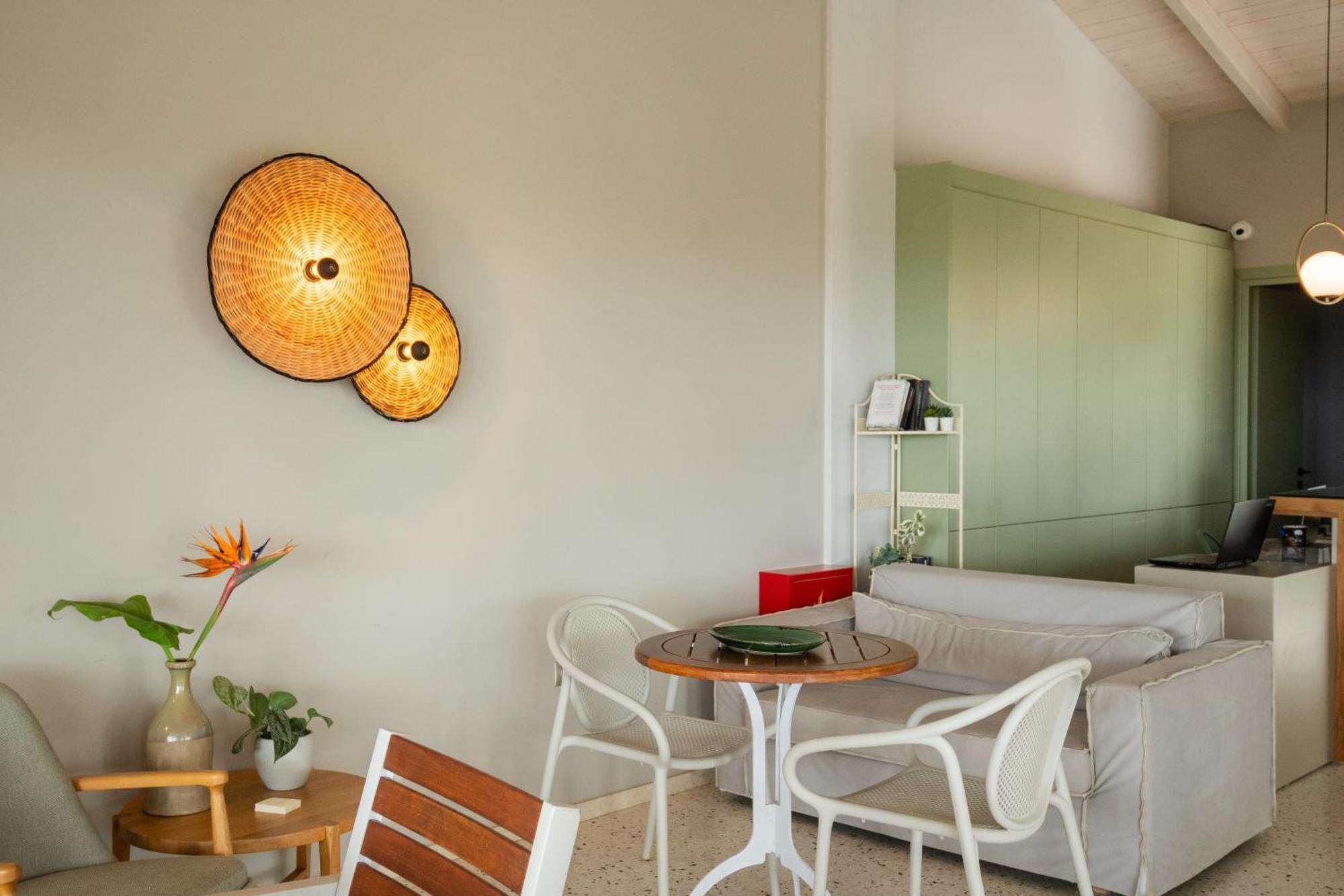 Callisto Seaside Homes & Suites มาราโธโพลิส ภายนอก รูปภาพ
